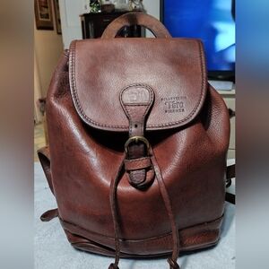 Vintage Pelletteria Toro Firenze leather backpack .